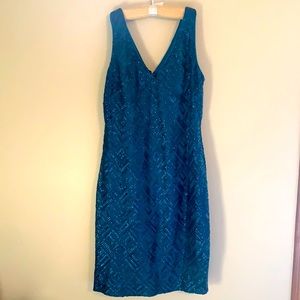 Vince Camuto teal art deco sequined style dress. 14